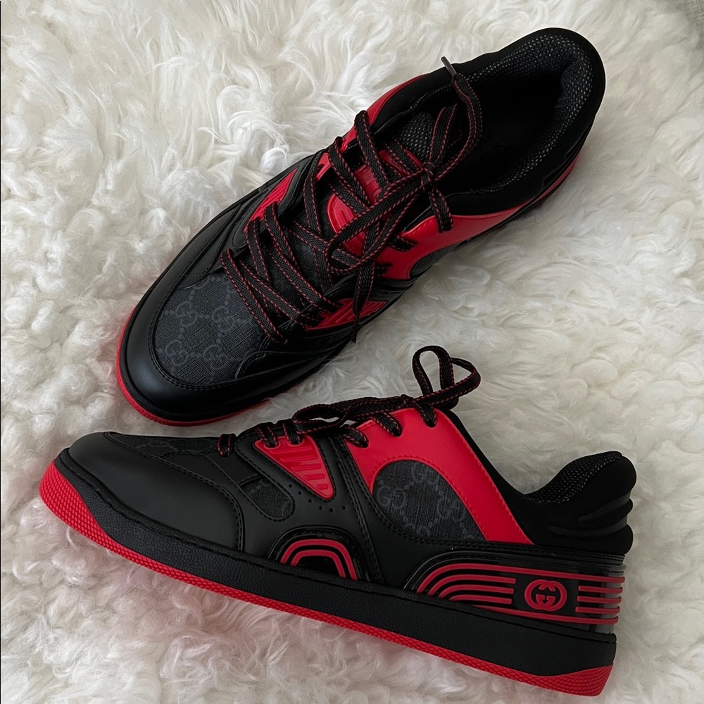 Gucci Men’s Black Leather and GG supreme Canvas Low Top Sneakers Sz 10